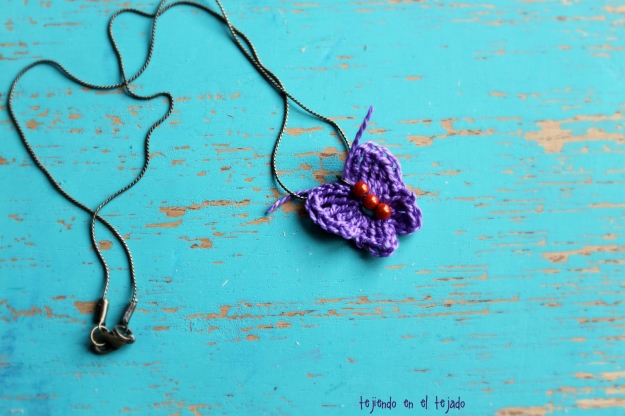 Butterfly necklace crochet